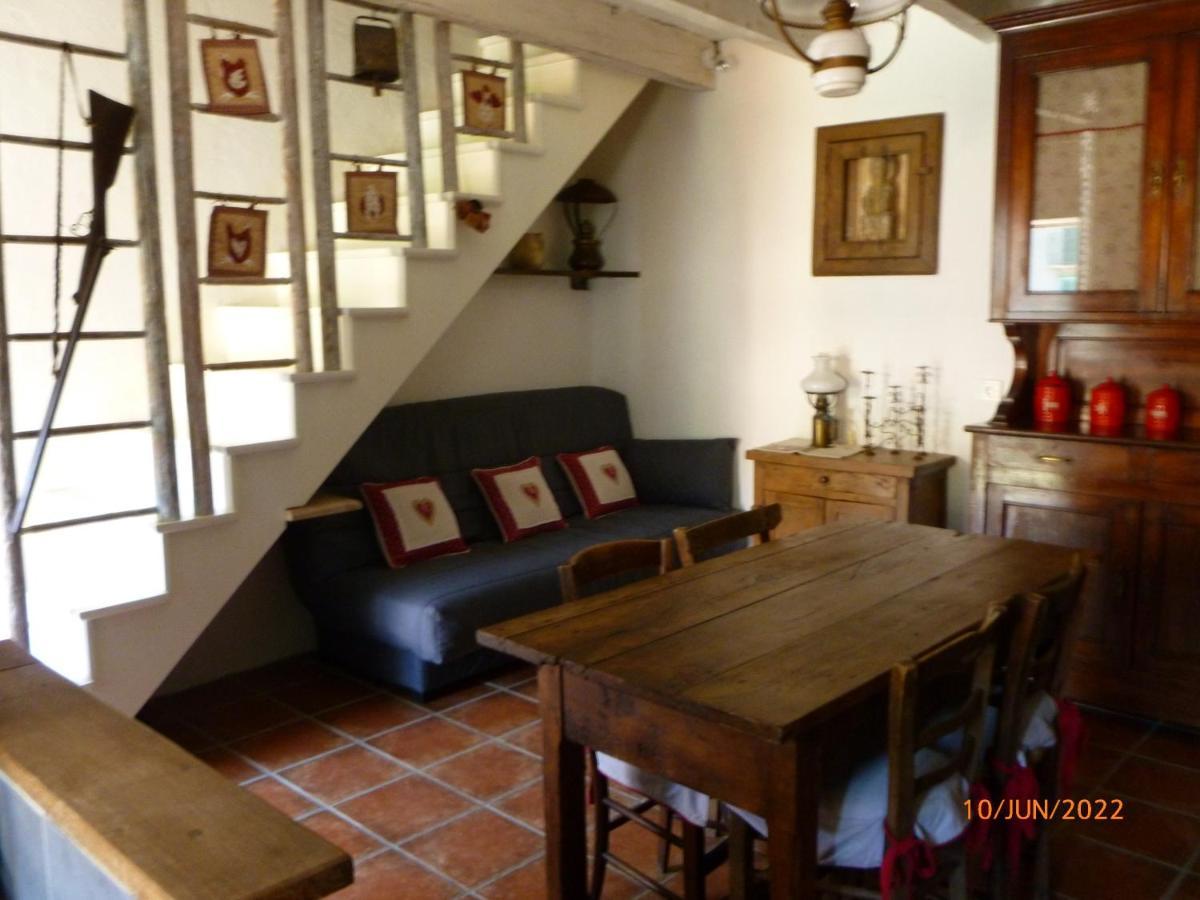Maison De Village Saint-Paul-des-Fonts Luaran gambar
